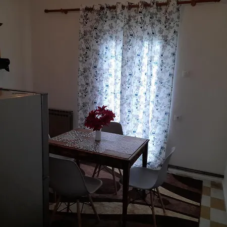αirbnb παλιά πολη * 卡斯托里亚