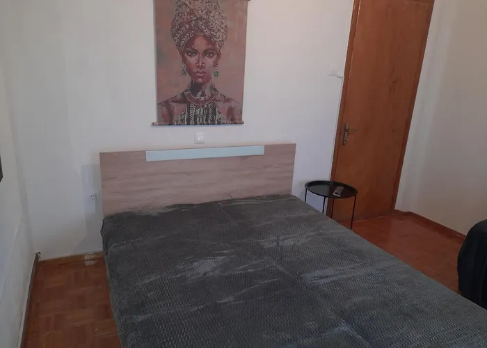 Αirbnb Παλιά Πολη *