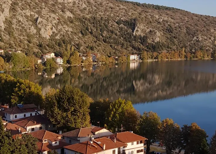 αirbnb παλιά πολη 卡斯托里亚